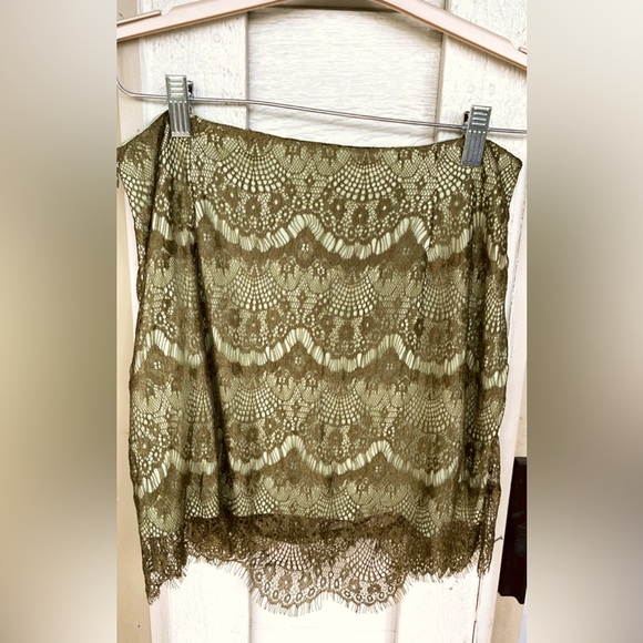 FREE PEOPLE Olive green boho lace mini size 6 - Picture 3 of 4